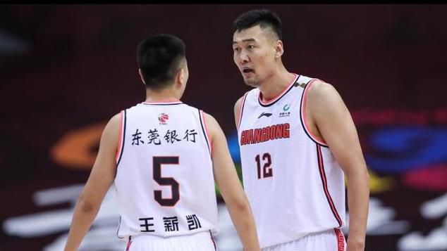 少妇中出视频