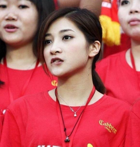 第一次处破女h圆房~h嗯啊